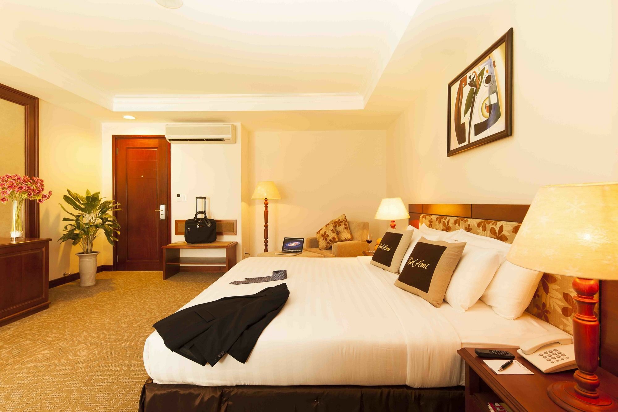 Ttc Hotel - Tan Binh Cidade de Ho Chi Minh Exterior foto